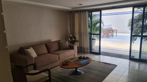 Laise mostra AP Condomínio Abbott Galvão 4suites