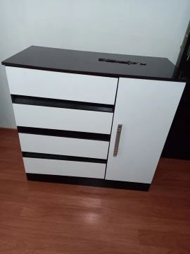 Gaveteiro Branco com 4 Gavetas e Porta