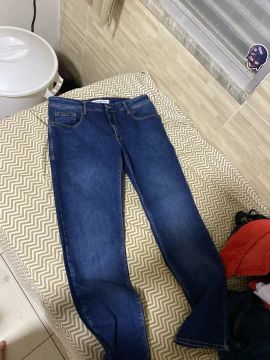 Calça skinny calvin klein 44