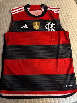 Camiseta Flamengo Adidas - Tamanho M