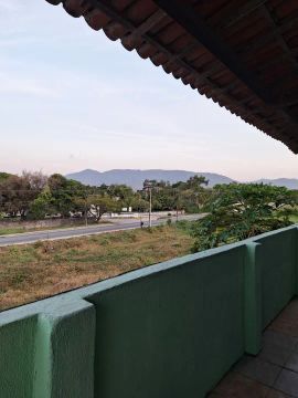 Apartamento em Maranguape c vista para as Serras, 4 quartos, próximo ao Colinas e ao IFCE.