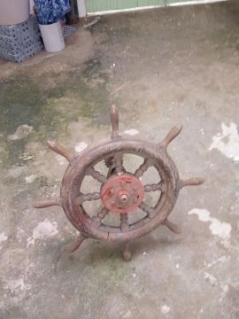 Timão de madeira para barco