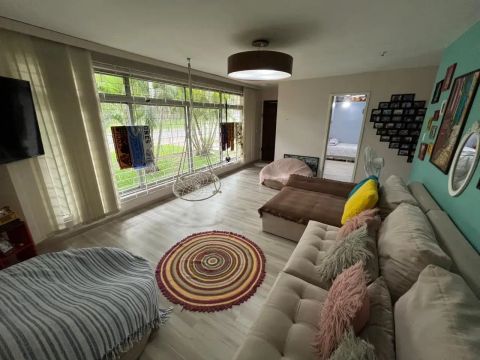 Casa com 5 dormitórios para alugar, 240 m² por R$ 12.500/mês - Guabirotuba - Curitiba/PR