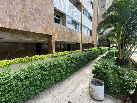 Imóvel para aluguel possui 120 metros quadrados com 3 quartos em Papicu - Fortaleza - CE
