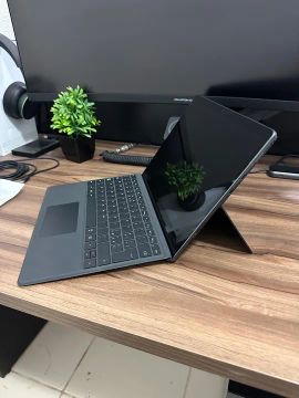 Surface Pro 8