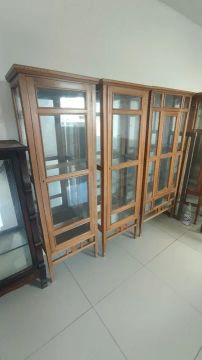 Vitrines de madeira antigas
