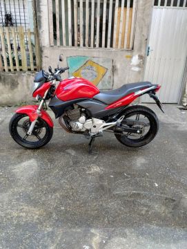 Honda cb 300r