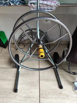 Carrinho para Mangueira de Jardim