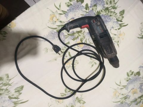MARTELETE BOSCH PRODISSIONAL GBH 2-24 D 820W (não liga)