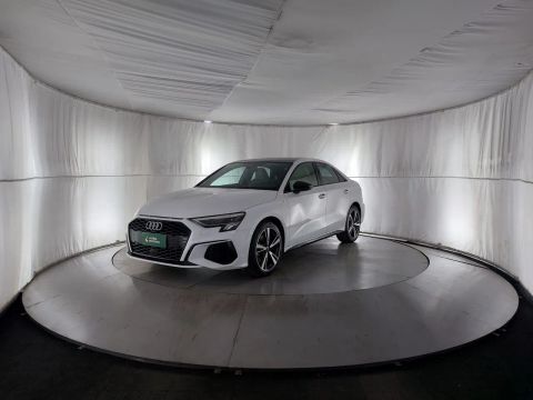 Audi A3 2024 2.0 40 tfsi mhev sedan s line s-tronic