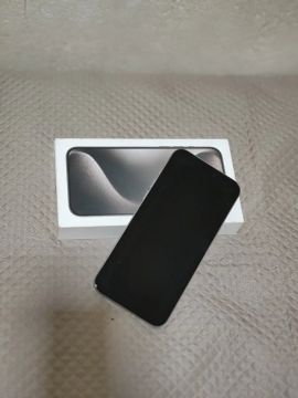 Vendo iPhone 15 Pro Max de 256gb. 
