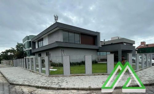 Belíssima Casa Alto Padrão com 4 suítes nos Ingleses Norte, Florianopolis
