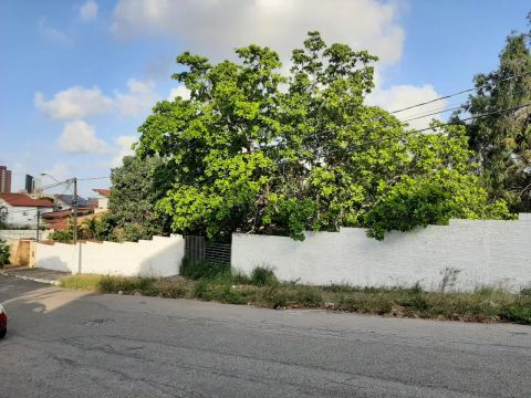 Venda de ótimo terreno para casas ou comercial 2.000 mts (40x50)  Capim Macio  Natal/RN