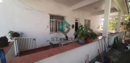 Praça Seca | Casa 2 quartos, sendo 3 suites