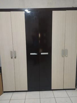 Guarda-Roupas de Casal 6 Portas Amadeirado