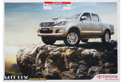 Toyota Hilux 2014 - Catálogo, folder
