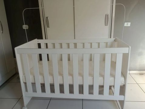 Berço de Bebê Branco