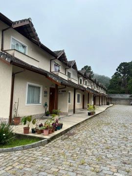 Casa 86 m2 para Aluguel em Albuquerque Teresopolis RJ