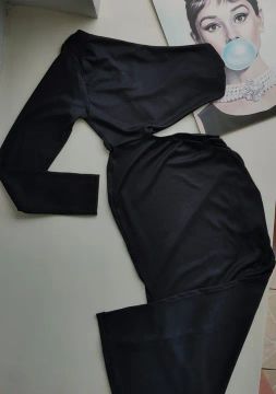 vestido longo, modelagem assimetrica 