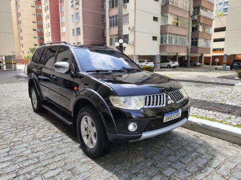 Pajero Dakar Diesel Automática 4x4 BLINDADA 2013/13 CONSERVADA