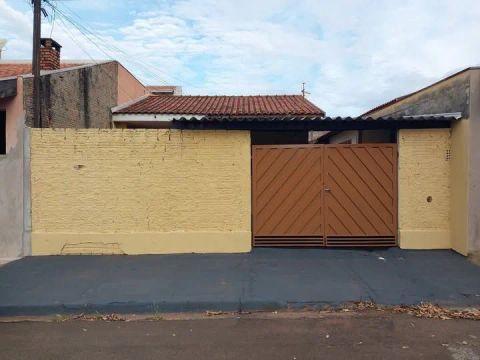 Casa simples a venda no Riacho 