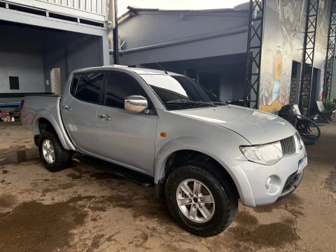 L200 Triton 2010 - bem conservado