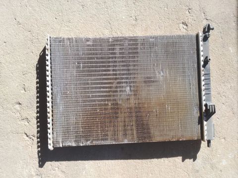 Radiador de água usado