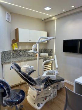 Aluga - se consultório odontológico na ponta verde (valor por turno)