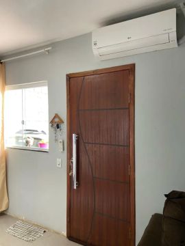 Alugo Casa 2 quartos Incluso Água e Energia
