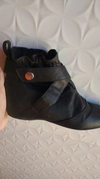 Bota Feminina Preta da Arezzo infantil