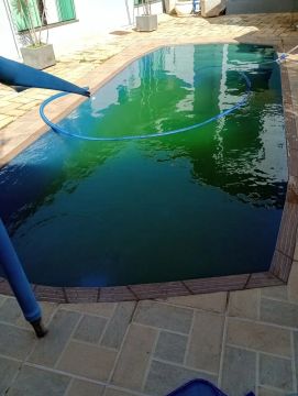 Limpeza de piscina 