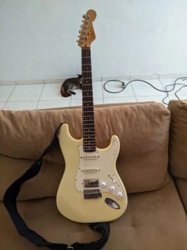 Guitarra Squier