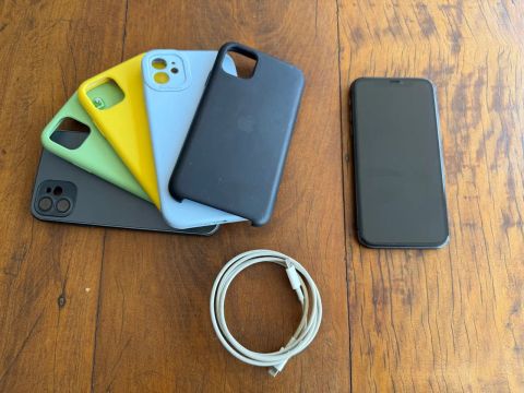 iPhone 11 - 128gb