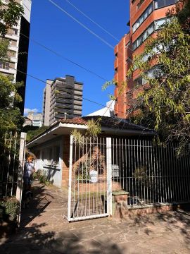Casa de 4 quartos no coração do bairro Bela Vista