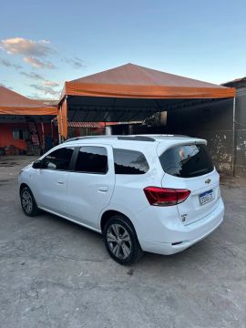 Spin premier 2021 automático 7 acentos 