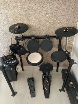 Bateria Eletrônica Alesis DM7