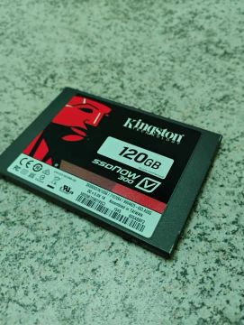 HD SSD 120gb Kignston v300 