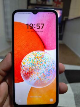 Smartphone Samsung Galaxy A14- 4GB RAM - 128GB - lilás 