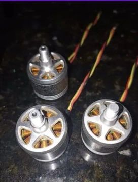 Motor Phantom 3 ótimo estado 30 cada