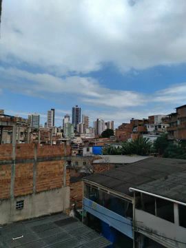 Aluga-se ou vendo casa no alto das pombas 