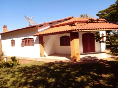 Linda casa FINANCIÁVEL no Resort Santa Bárbara