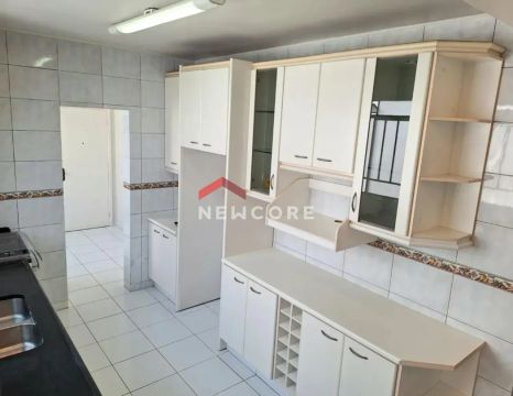 Apartamento em Rua Padre Agostinho - Mercês - Curitiba/PR