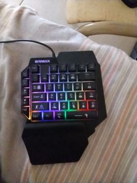 Teclado uma mão 