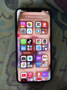iPhone 11 Pro Max 64GB - Seminovo em Perfeito Estado!
