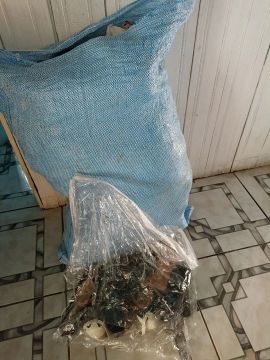 vende-se roupa para bazar