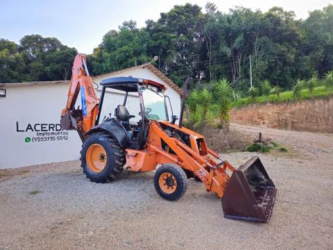 Retroescavadeira Fiatallis 4x2 FB100.3 Turbo 