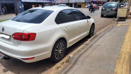 Jetta 2.0 2011/2012 completo automático 