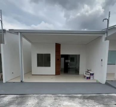 Casa Em Residencial Fechado No Parque 10. Excelente localização.