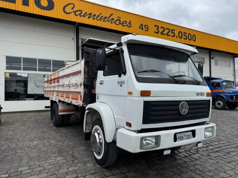 Caminhão Volkswagen 13-130