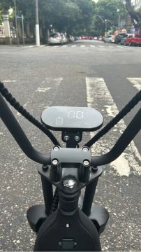 Moto Elétrica - Nova - Preta
